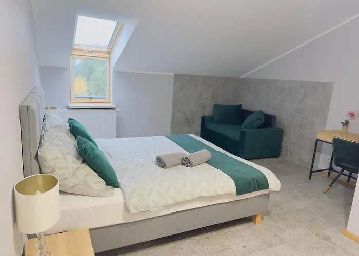 Route 65 Apartment *